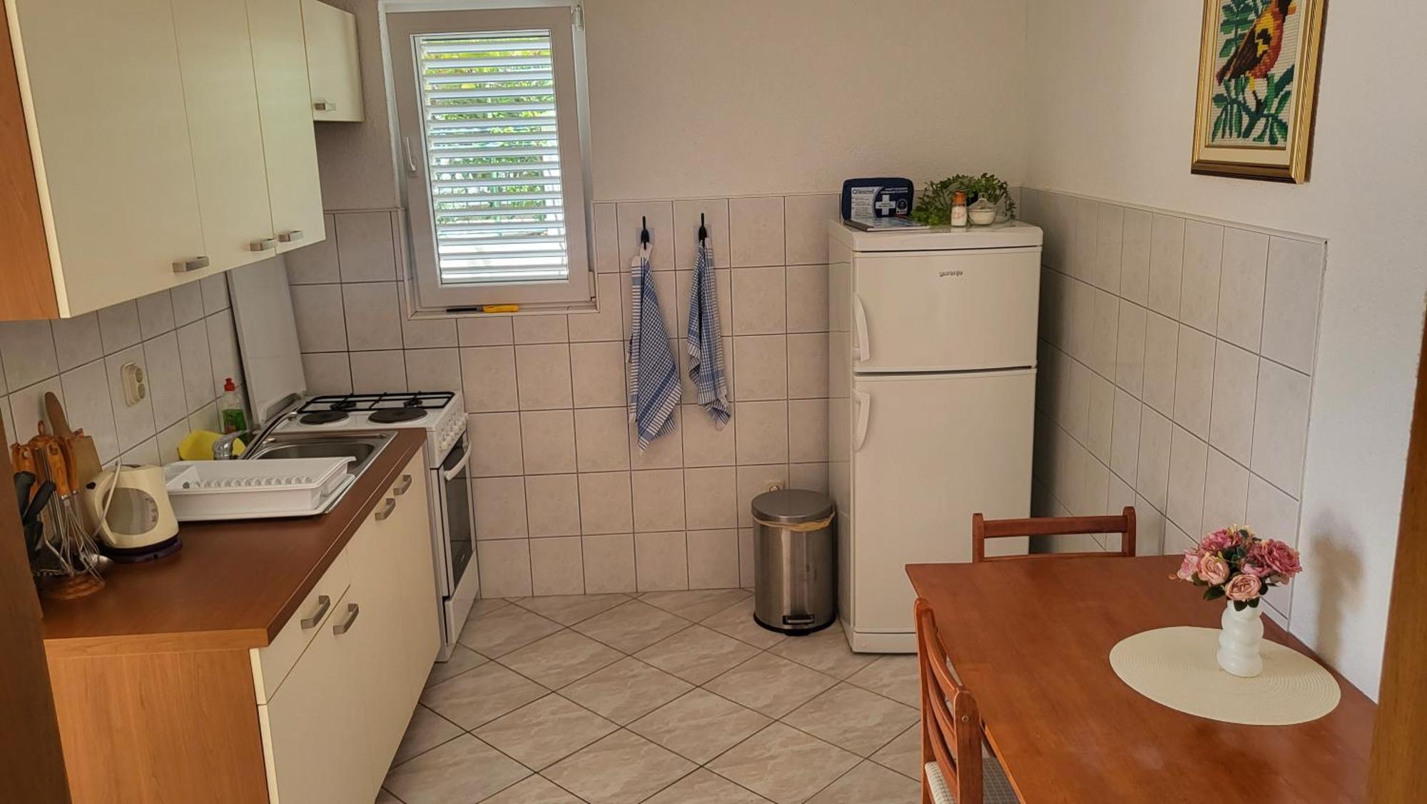 Apartments Alma Orebic Room photo