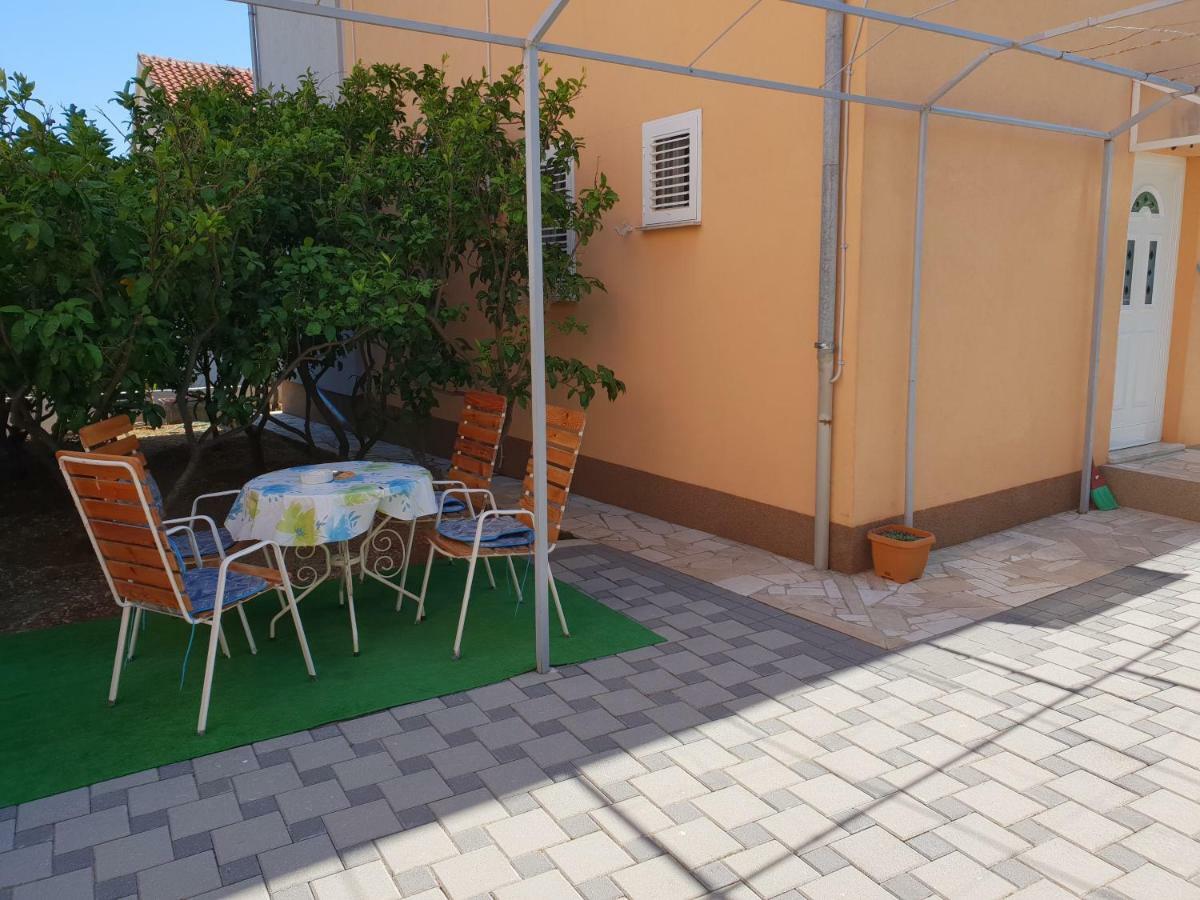 Apartments Alma Orebic Exterior photo